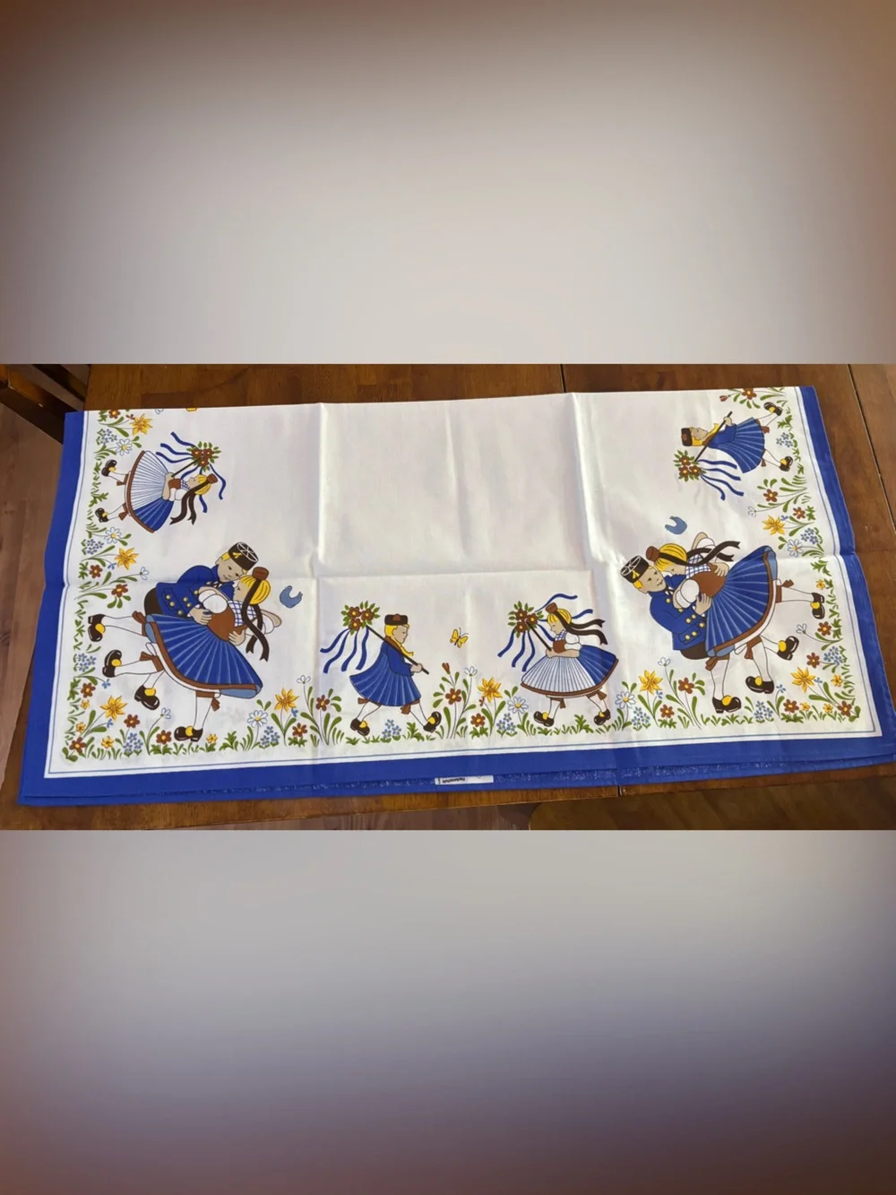 Mid century German Cotton Table Cloth Couple Dancing 30”x30”